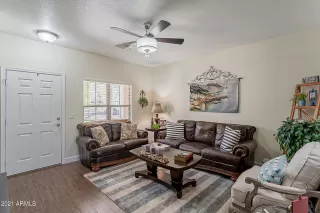 Photo #5: 6184820 Listing