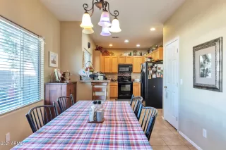 Photo #6: 6184848 Listing