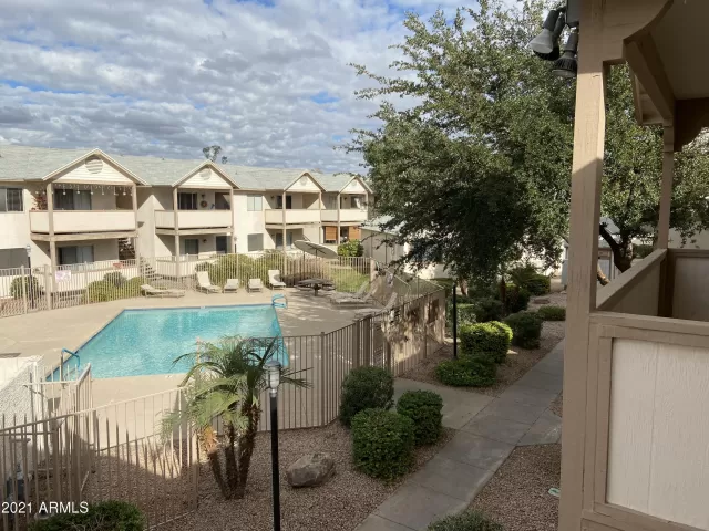 MLS: 6184866 Condo For Sale