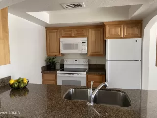 Photo #6: 6184866 Listing