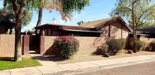 MLS: 6184881 Condo For Sale