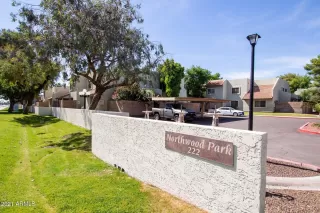 Photo #6: 6184959 Listing