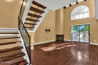 Photo #3: 6184994 Listing