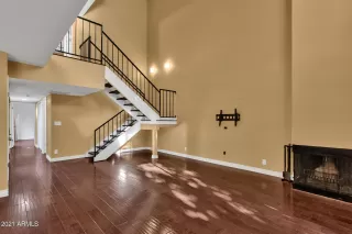 Photo #4: 6184994 Listing