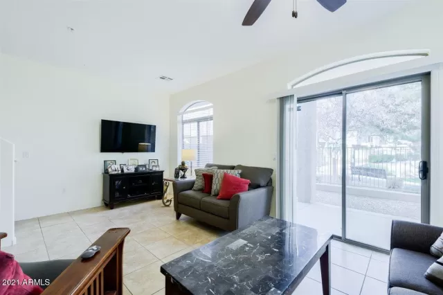 MLS: 6185274 Condo For Sale