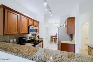 Photo #3: 6185274 Listing 