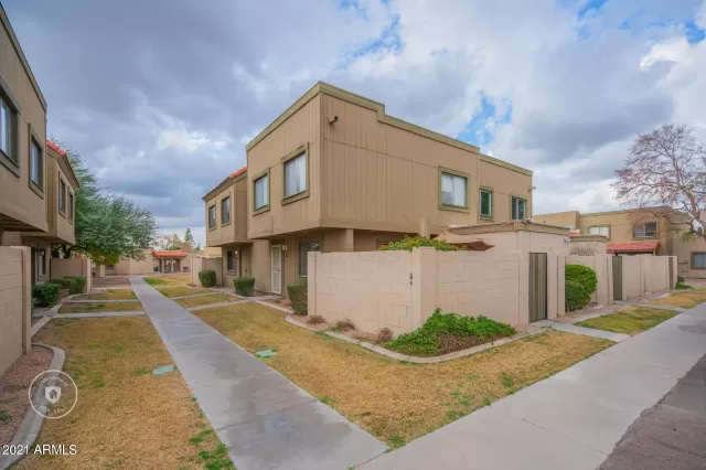 MLS: 6185425 Condo For Sale