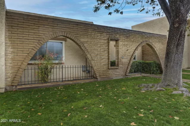 MLS: 6185438 Condo For Sale