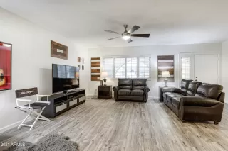 Photo #2: 6185438 Listing