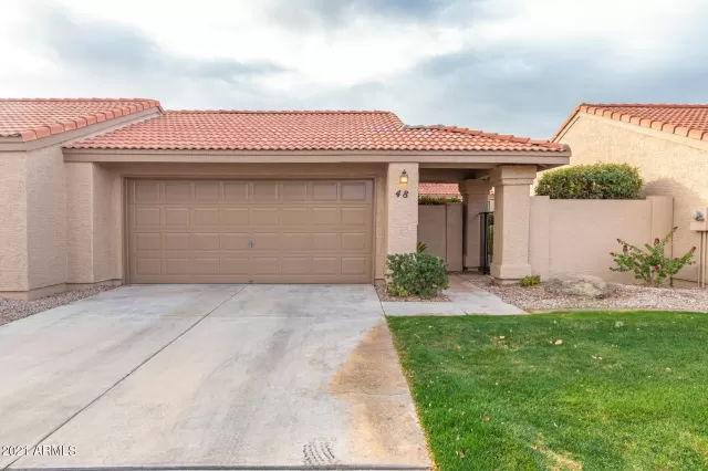 MLS: 6185488 Condo For Sale