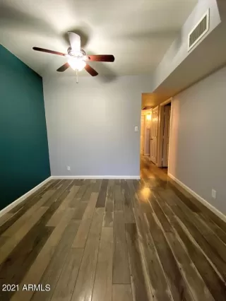 Photo #3: 6185790 Listing