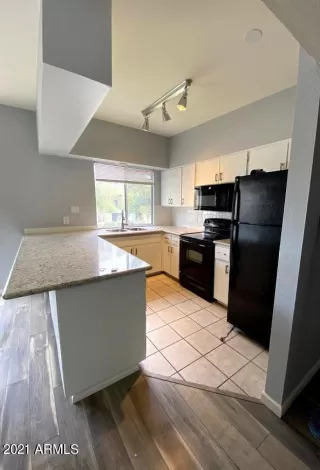 Photo #5: 6185790 Listing