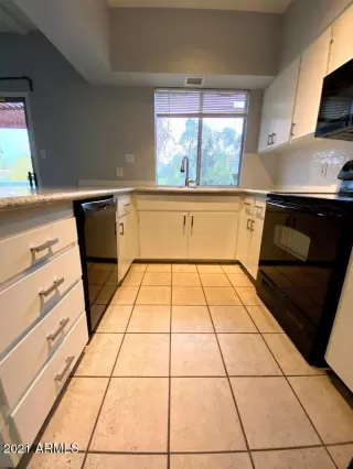 Photo #6: 6185790 Listing