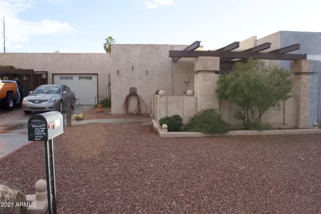 MLS: 6185882 Condo For Sale