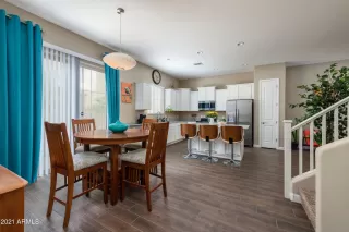 Photo #3: 6185889 Listing