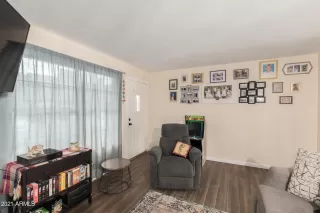 Photo #5: 6186074 Listing