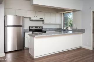 Photo #5: 6186490 Listing