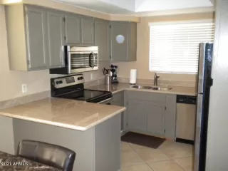 Photo #3: 6186750 Listing 