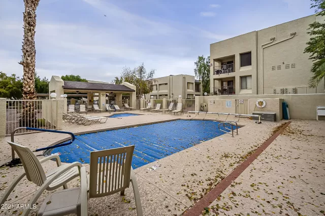 MLS: 6186806 Condo For Sale