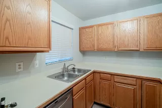 Photo #4: 6186806 Listing