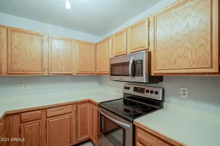 Photo #5: 6186806 Listing