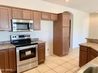 Photo #3: 6186959 Listing