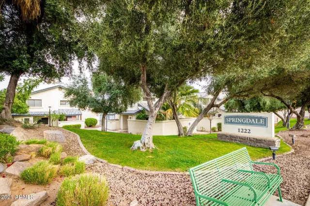 MLS: 6186978 Condo For Sale