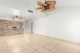 Photo #6: 6186978 Listing 