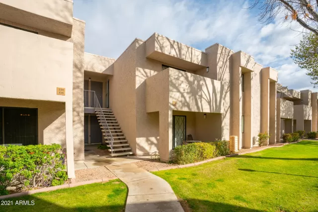 MLS: 6187051 Condo For Sale