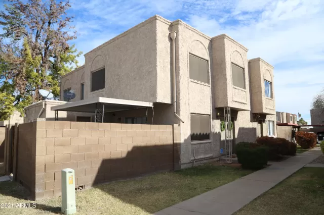 MLS: 6187194 Condo For Sale