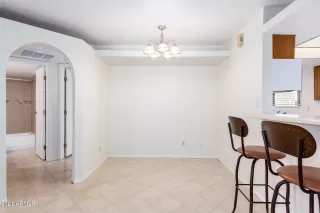 Photo #6: 6187216 Listing 