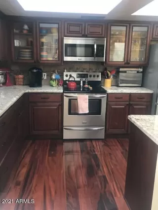 Photo #2: 6187259 Listing 