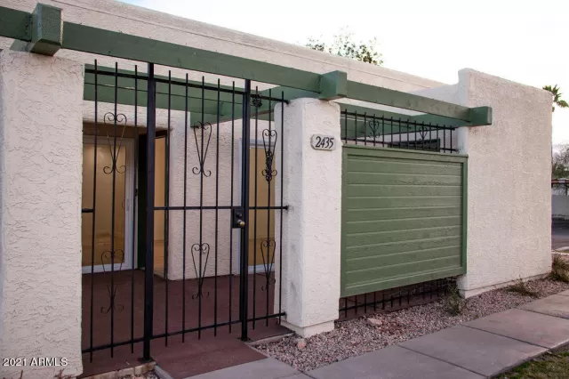 MLS: 6187442 Condo For Sale