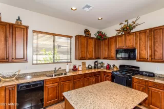 Photo #3: 6187451 Listing