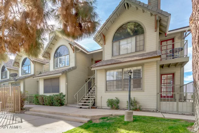 MLS: 6187462 Condo For Sale