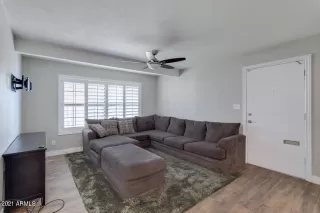 Photo #4: 6187462 Listing