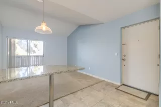 Photo #3: 6187493 Listing