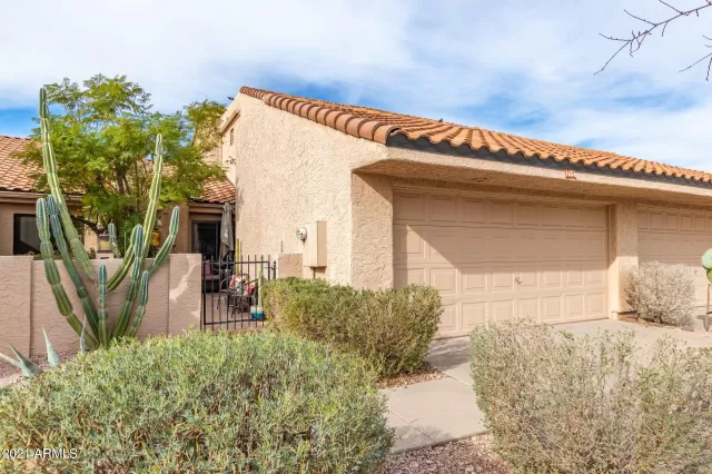 MLS: 6187652 Condo For Sale