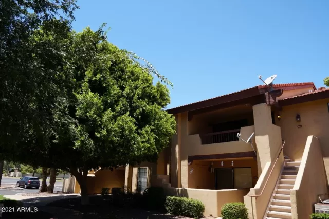 MLS: 6187725 Condo For Sale