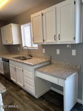 Photo #2: 6187726 Listing