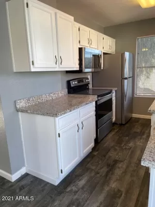 Photo #3: 6187726 Listing