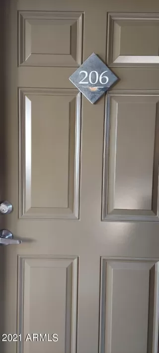 Photo #5: 6187740 Listing