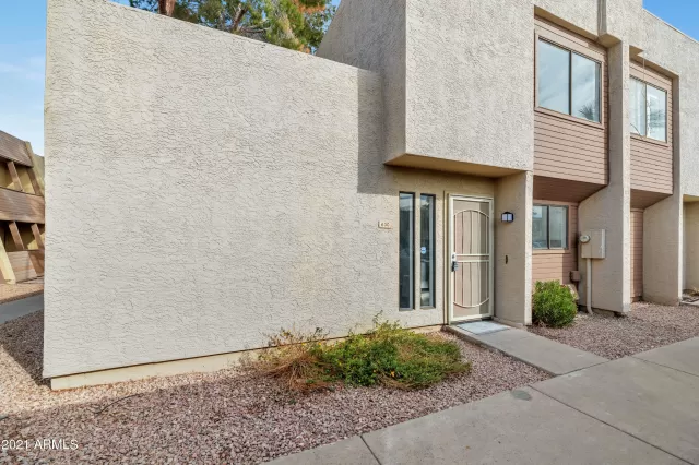 MLS: 6187781 Condo For Sale