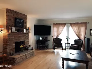 Photo #4: 6187790 Listing