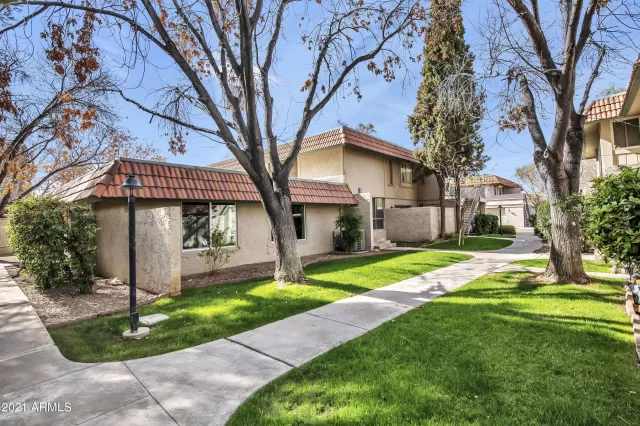 MLS: 6187835 Condo For Sale