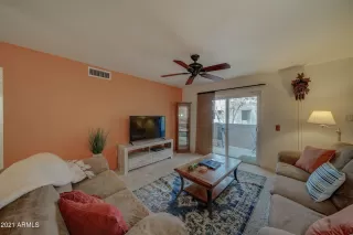 Photo #4: 6187922 Listing