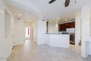 Photo #5: 6188143 Listing 