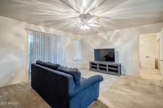 Photo #4: 6188243 Listing