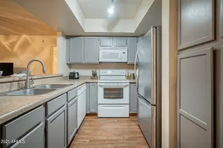 Photo #6: 6188243 Listing