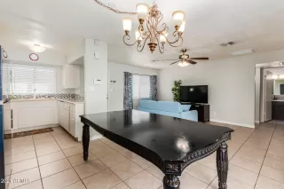 Photo #5: 6188296 Listing